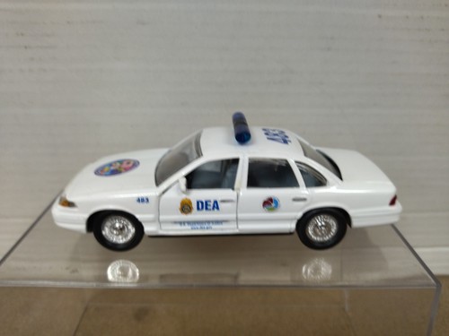 Ford crown victoria dea - victoria,